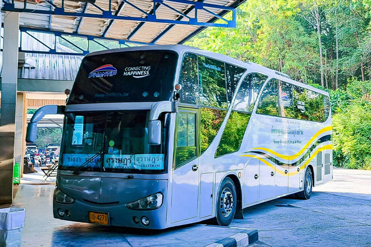 Phantip Travel Bus