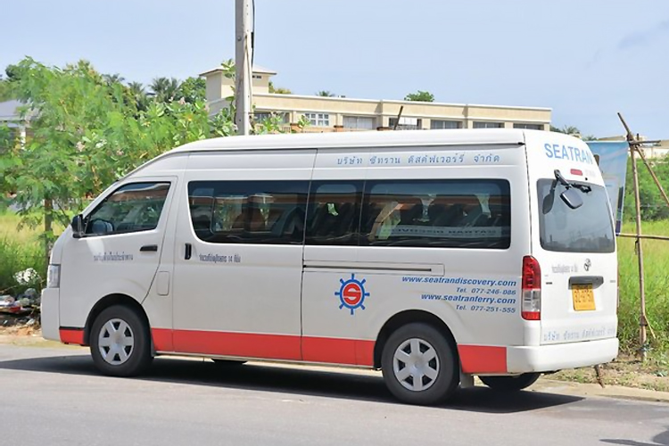 Seatran Discovery minibus