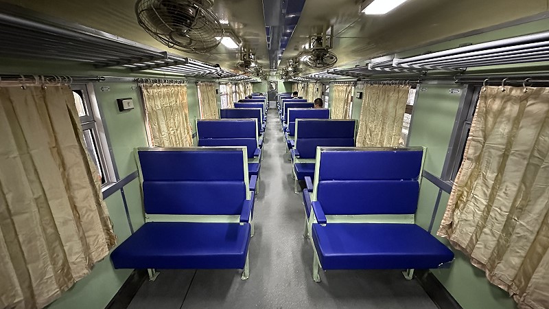 รถไฟชั้น 3