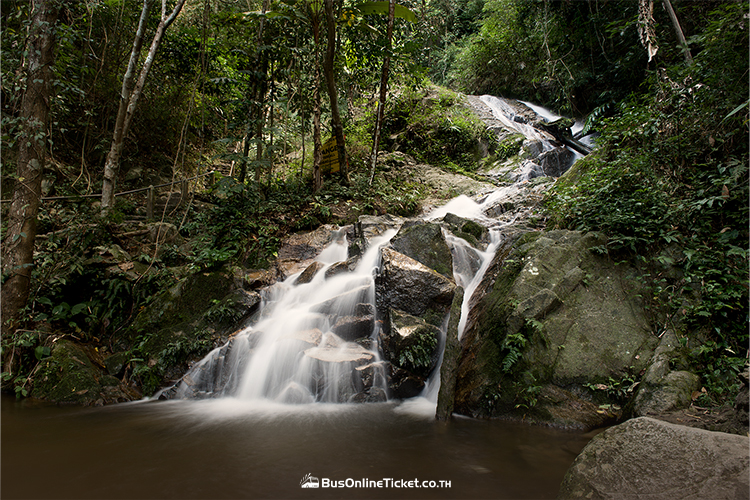Mae Kampong Waterfalls