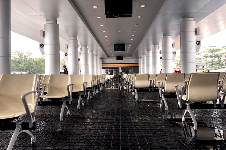 สถานีขนส่งผู้โดยสารจังหวัดฉะเชิงเทรา ที่นั่งภายในสถานีขนส่งผู้โดยสารจังหวัดฉะเชิงเทรา