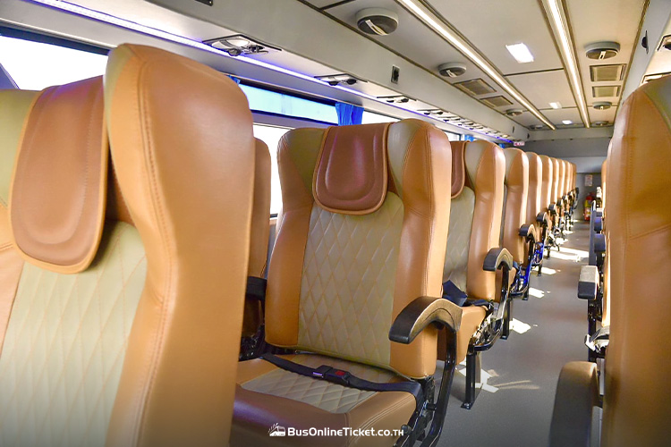 ที่นั่งภายในรถโดยสารเชิดชัยทัวร์