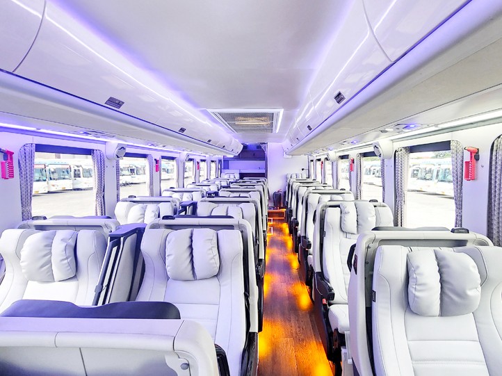 การบริการระดับเฟิสต์คลาสของ รถทัวร์ นครชัยแอร์