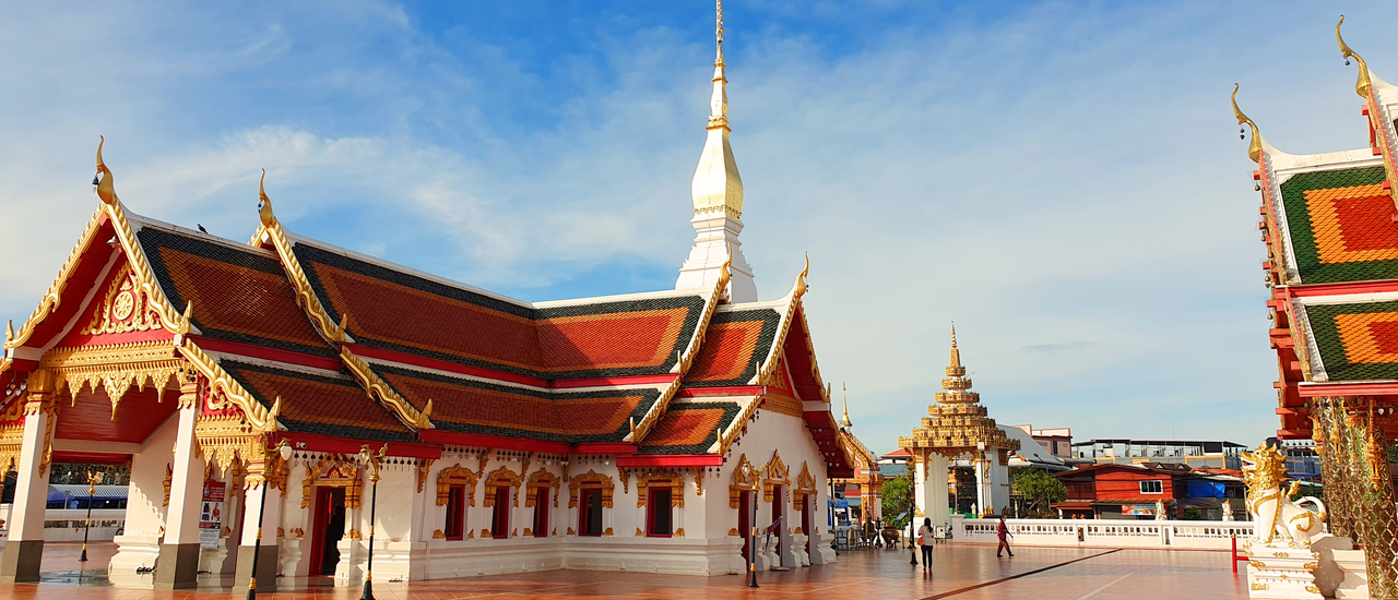 Wat Phra That Choeng Chum Sakon Nakhon