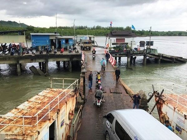 เรือเฟอร์รี่ท่าเรือเกาะช้าง